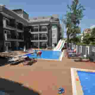 Isla Apartments, 1 of 5