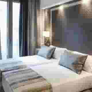 Catalonia Square, 3 of 5