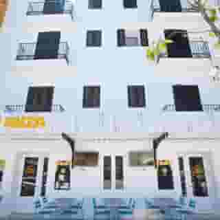 Hotel Ryans La Marina, 1 of 5