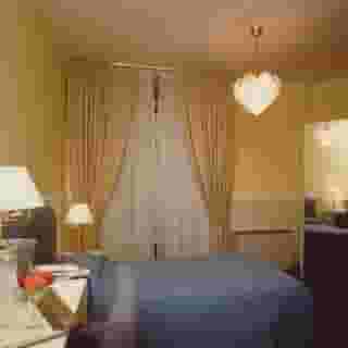 Executive Hotel, 2 of 5