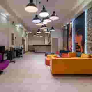 Full Moon Budapest, 1 of 5