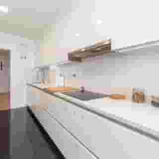 Industrial Lisbon Apartment - Adults Only, 4 of 5