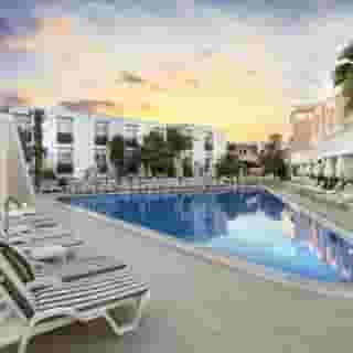 Shark Club Hotel, 2 of 5