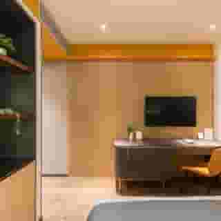 Dash Living On Prat, 2 of 5