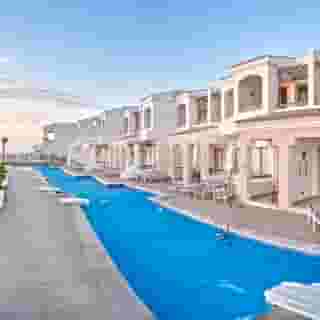 Invidia Coral Beach Tiran, 1 of 5