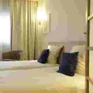 The Sydney Hotel, 3 of 5