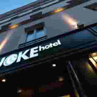 Joke Astotel, 3 of 5