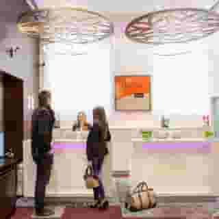 Ikonik Parlament, 1 of 5