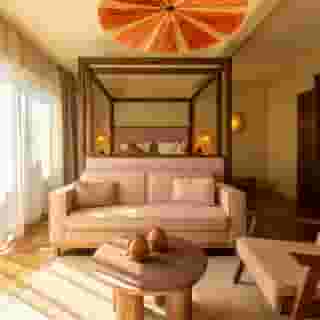 Grand Joanne, 6 of 6