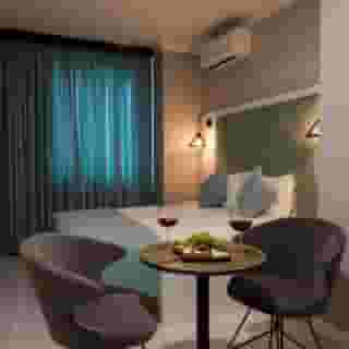 Des Suites Hotel, 2 of 5