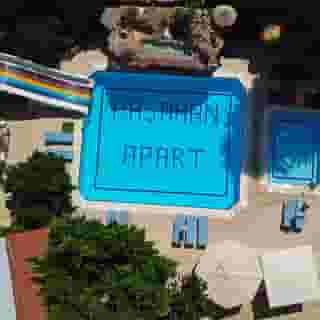 Pasahan Apart, 3 of 5