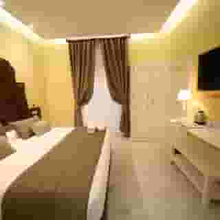 Maison Tritone, 1 of 5