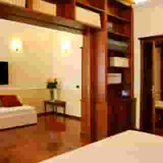Ludovisi Luxury Rooms, 2 of 5