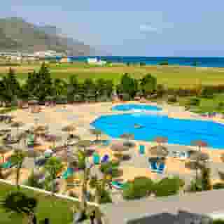 Sovereign Beach Hotel, 3 of 5