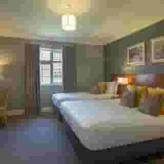 The Gleneagle Apartments, 2 of 5