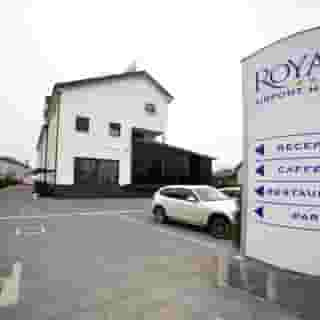 Royal Airport, 2 of 5