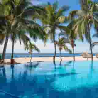 Krystal Vallarta, 1 of 5