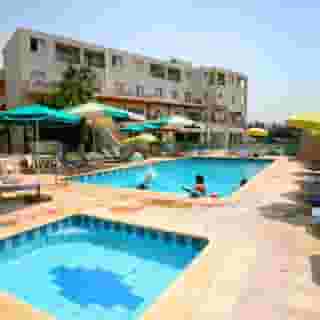 Petsas Apartments, 1 of 5