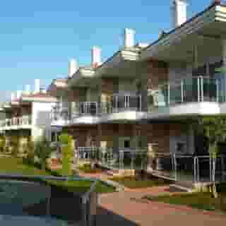 Blue and Green Residences, 3 of 5