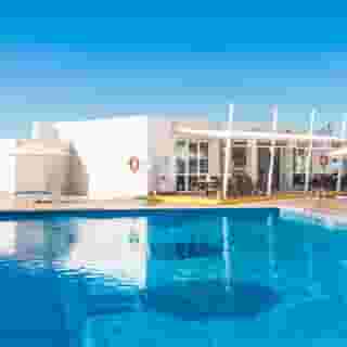 Globales America, 3 of 5