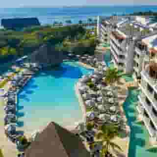 Ocean Riviera Paradise , 2 of 5