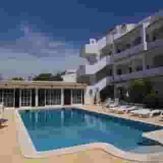 Turisticos Solar Do Sol Apartments, 2 of 5