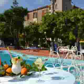 Carlton International, 5 of 5