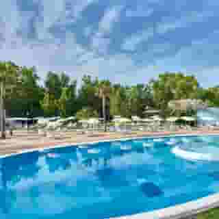 Serene Resort, 3 of 5