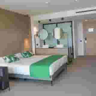 Paradiso Garden, 5 of 5