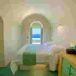 Santorini Royal Suites, 2 of 5