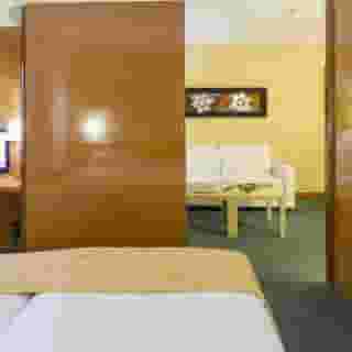 Acacia Suite, 2 of 5