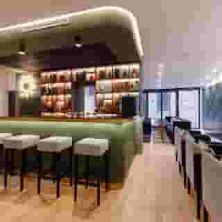 Star Champs Elysees, 2 of 5