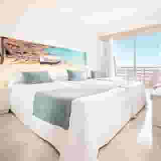 Azuline Hotel Bahamas & Bahamas II, 3 of 5