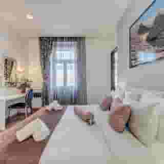 Starlight Luxury Rooms, 5 of 5