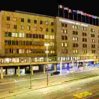 Steigenberger Graf Zeppelin, 1 of 5