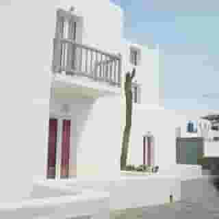 Elena Studios & Suites, 2 of 5