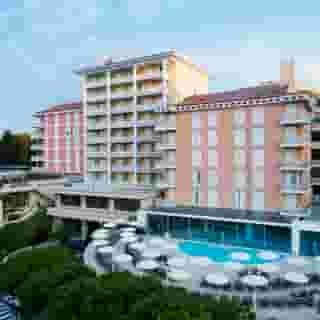 Hotel Riviera, 2 of 5