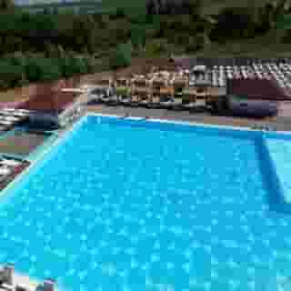 Flamingo Resort, 2 of 5