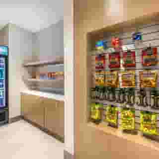 Holiday Inn Express & Suites Nashville West End Univ, 3 of 5