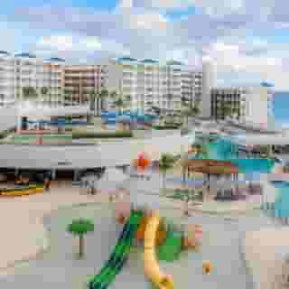 Hilton Cancun Mar Caribe All-Inclusive Resort, 2 of 5