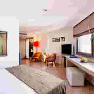 Eresin Taxim Premier, 1 of 5