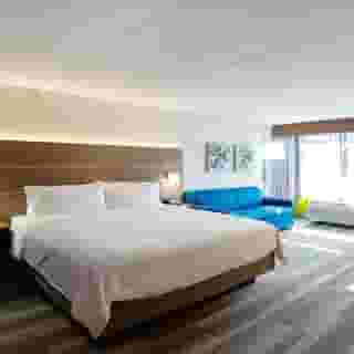 Holiday Inn Express & Suites Tempe, 4 of 5