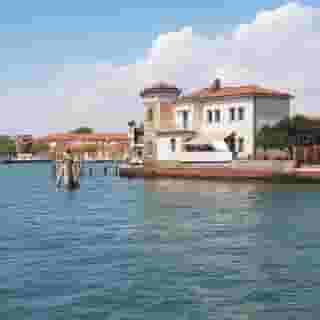 Casa Sulla Laguna, 2 of 5