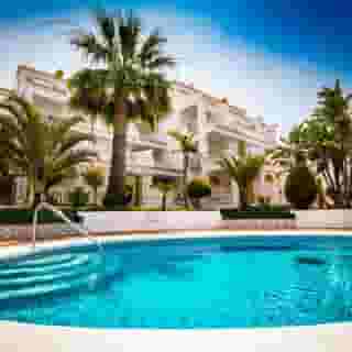 Las Rosas de Capistrano, 2 of 5