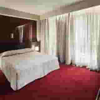 Famous House, 4 of 5