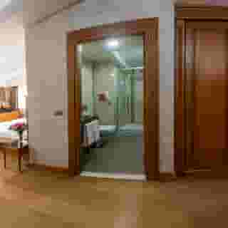 Aprilis Hotel, 4 of 5