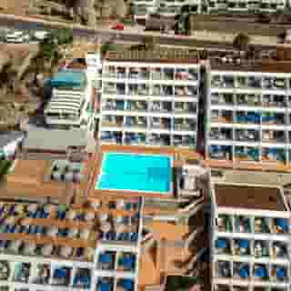 Servatur Montebello Apartments, 1 of 5