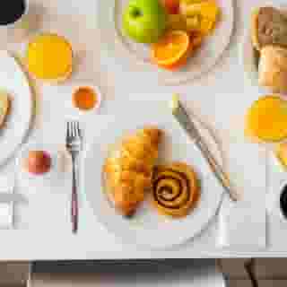 Holiday Inn Express Amsterdam Schiphol, 1 of 5