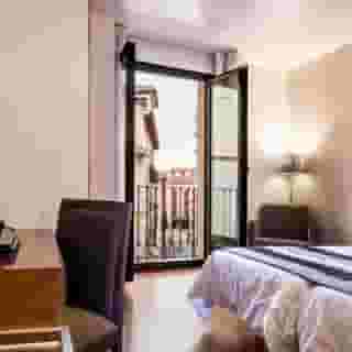 Monjas del Carmen, 2 of 5