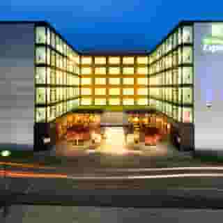 Holiday Inn Express Zurich Airport, 4 of 5